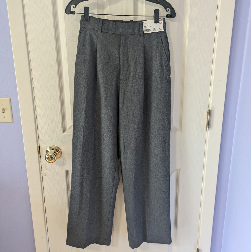 Uniqlo Women's Gray Dress Pants